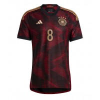 Deutschland Leon Goretzka #8 Auswärtstrikot WM 2022 Kurzarm